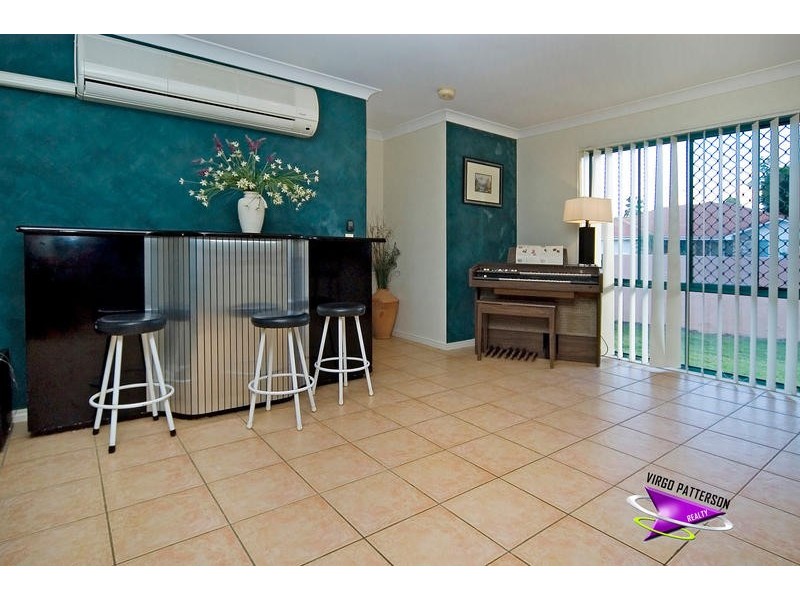 20 Howland Circuit, Pacific Pines QLD 4211