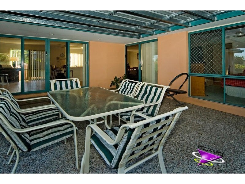 20 Howland Circuit, Pacific Pines QLD 4211