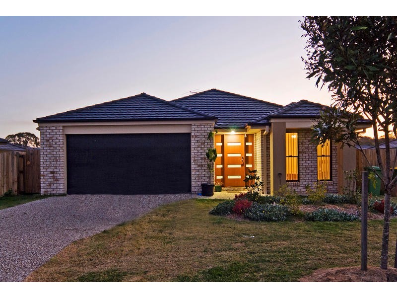12 Moss Terrace, Pimpama QLD 4209
