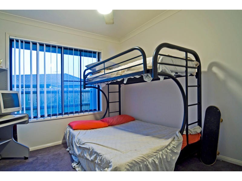 12 Moss Terrace, Pimpama QLD 4209