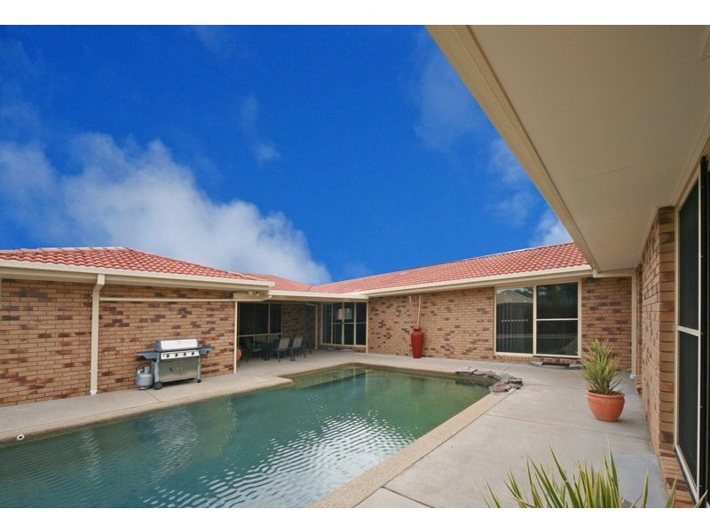 9 Arlene Park Terrace, Monterey Keys QLD 4212
