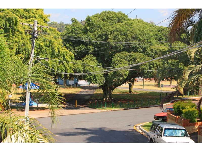 1 Scott Street, Hawthorne QLD 4171