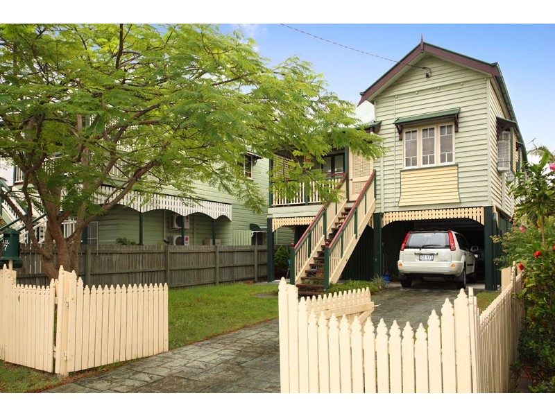 17 Harris Street, Hawthorne QLD 4171
