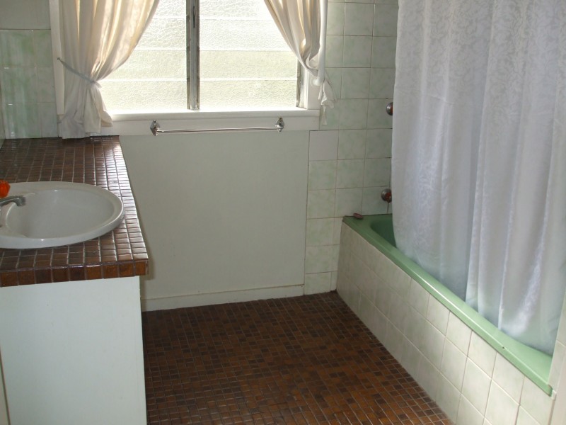 Park Avenue QLD 4701