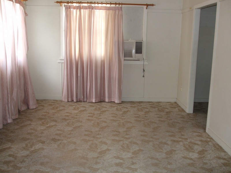 Park Avenue QLD 4701