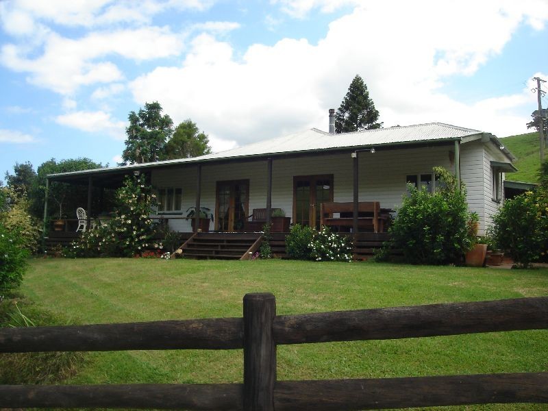 Pinbarren QLD 4568