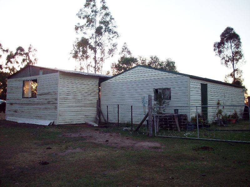 Paterson QLD 4570