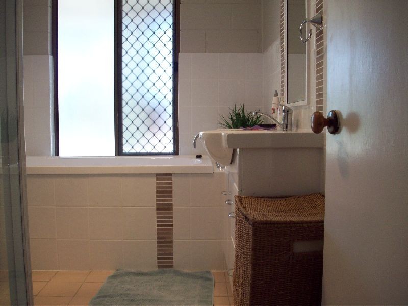 Glastonbury QLD 4570