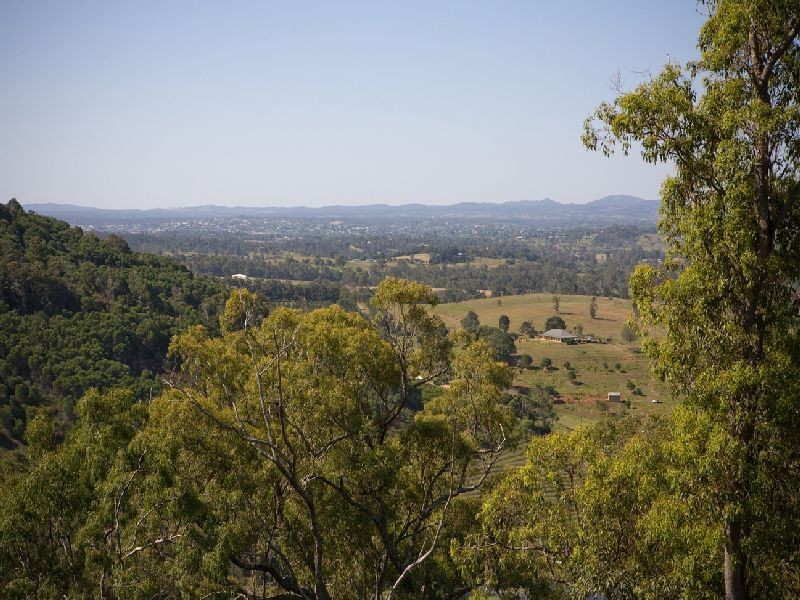 Mcintosh Creek QLD 4570