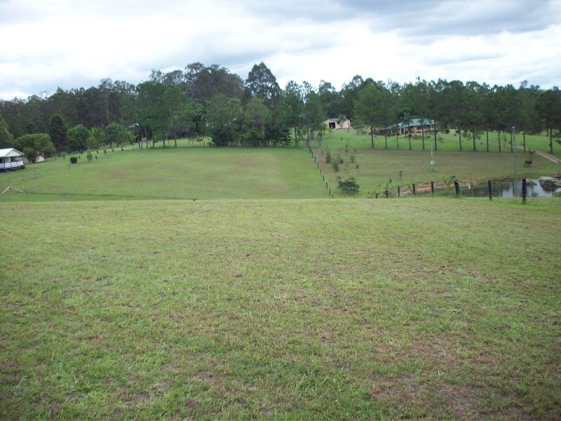Veteran QLD 4570