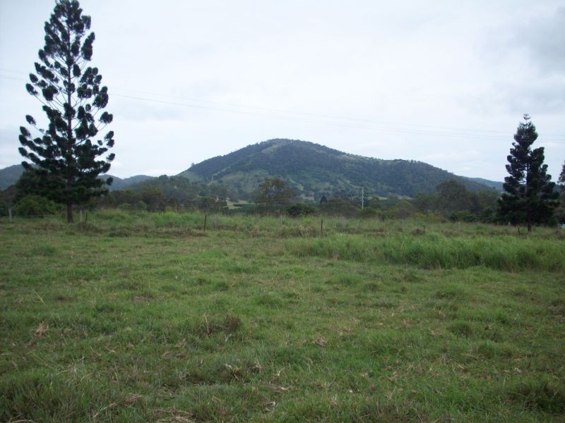 Goomboorian QLD 4570