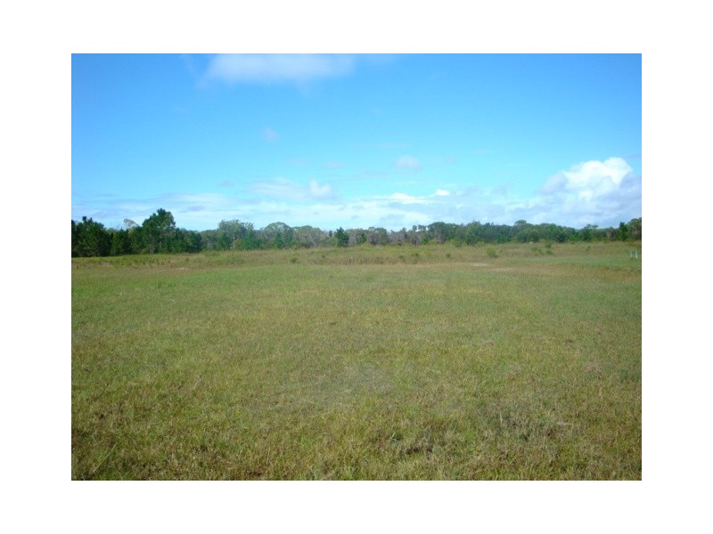 18 Lomandra Avenue, Cooloola Cove QLD 4580