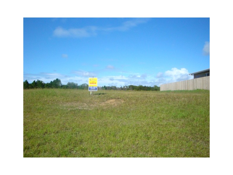 18 Lomandra Avenue, Cooloola Cove QLD 4580