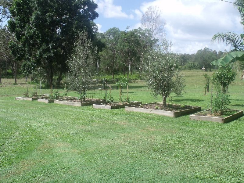 42 Nall Road, Goomboorian QLD 4570