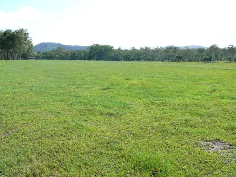 Goomboorian QLD 4570