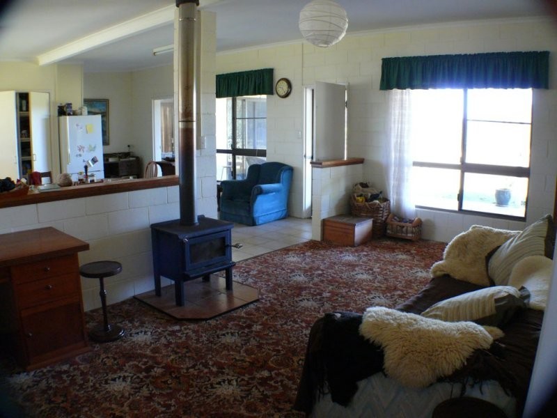 Goomboorian QLD 4570