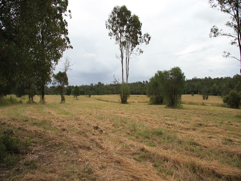 Glenwood QLD 4570