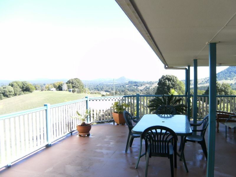 Pinbarren QLD 4568