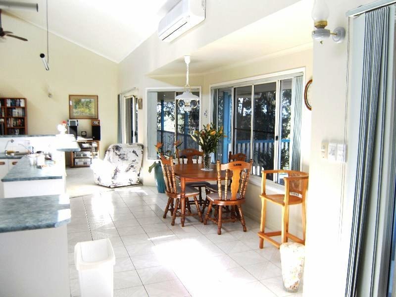 Pinbarren QLD 4568