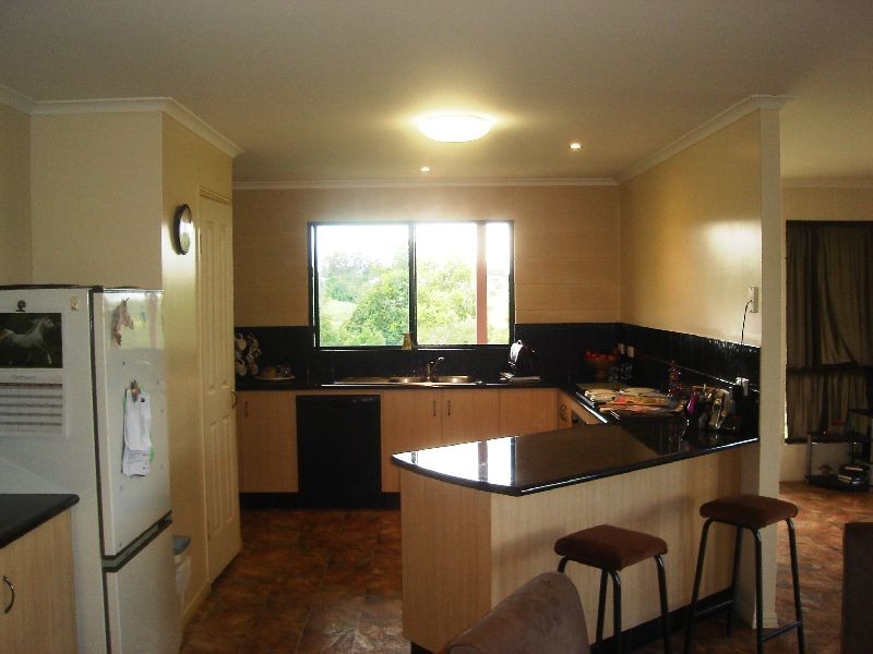 Veteran QLD 4570