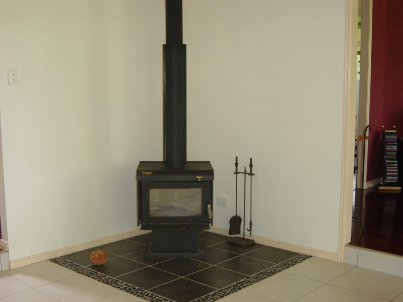 Wolvi QLD 4570