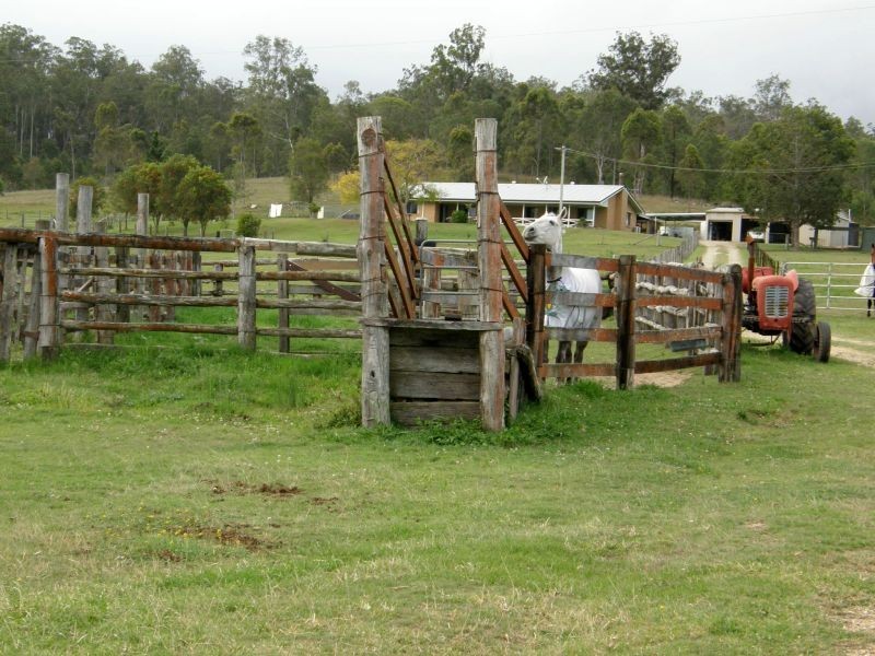 Curra QLD 4570