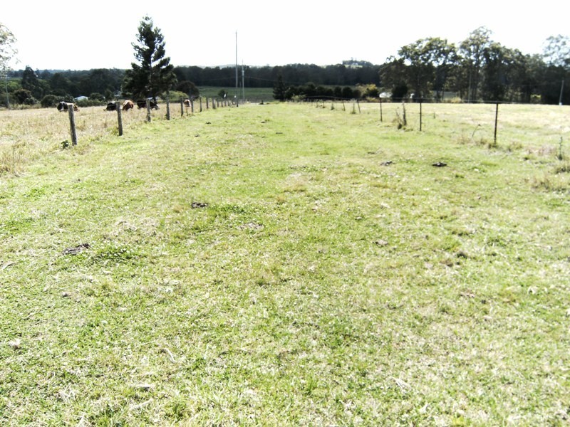 Goomboorian QLD 4570