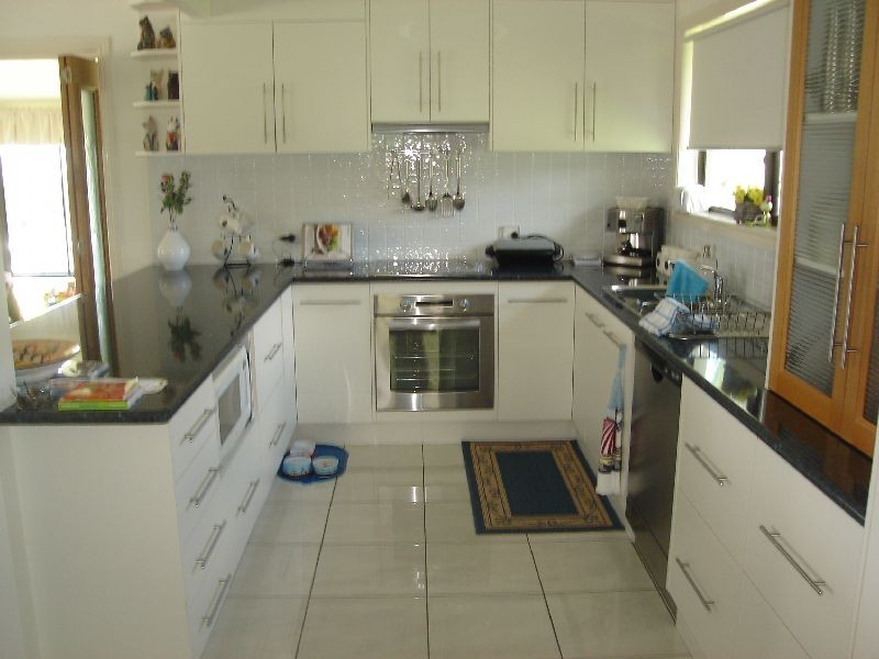 Canina QLD 4570