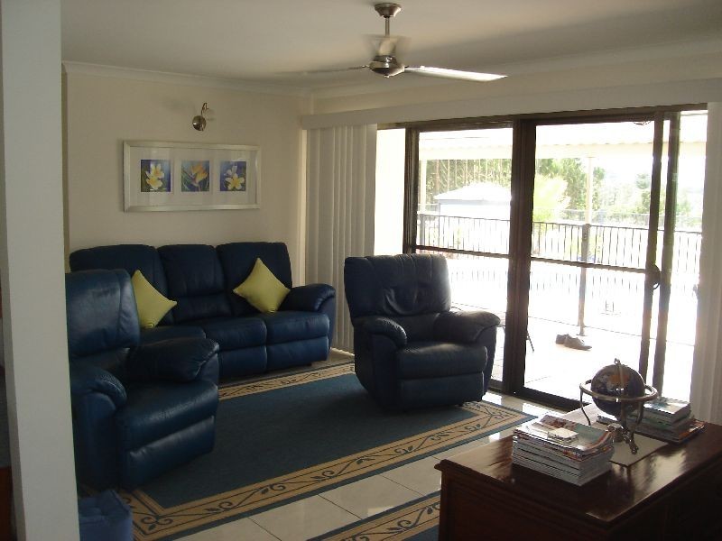 Canina QLD 4570