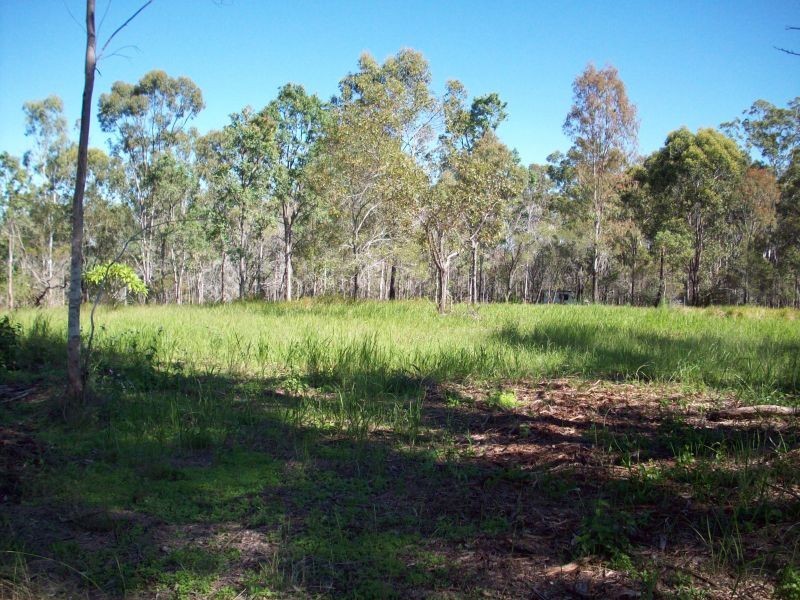 Paterson QLD 4570