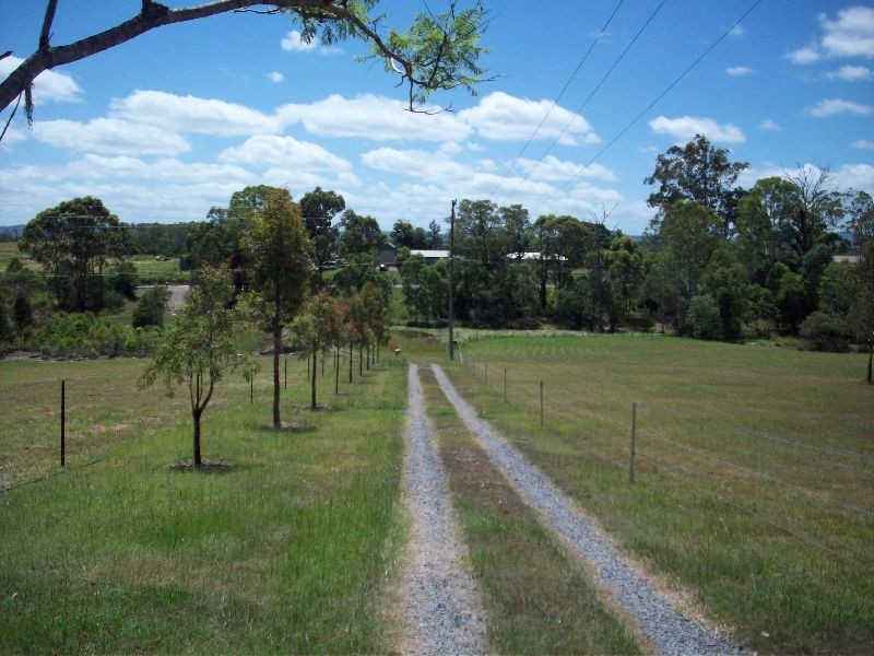 Victory Heights QLD 4570