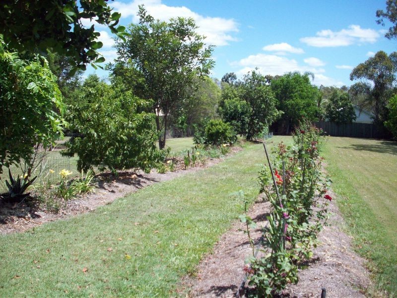 Victory Heights QLD 4570