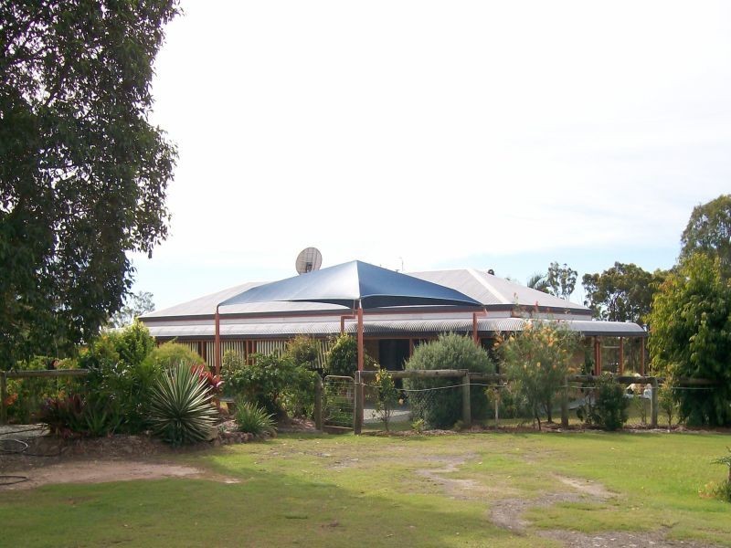 Goomboorian QLD 4570