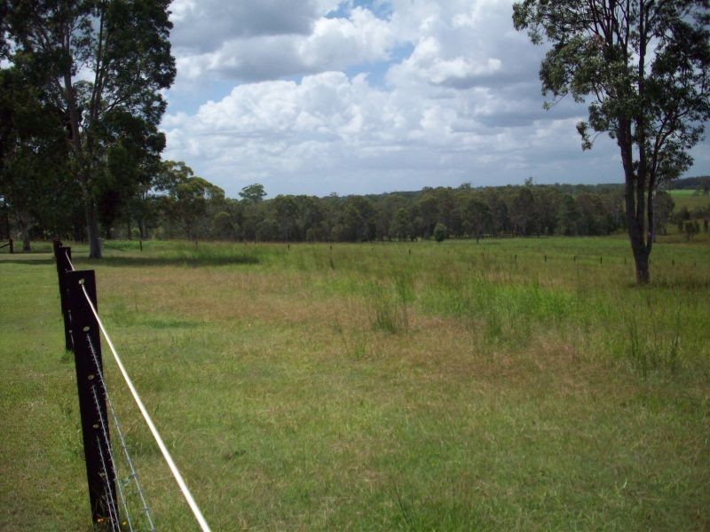 Goomboorian QLD 4570