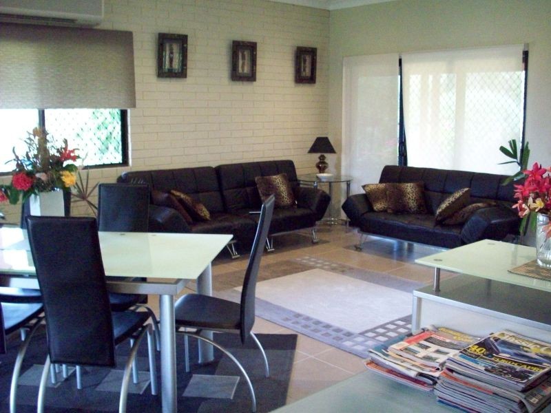 Goomboorian QLD 4570