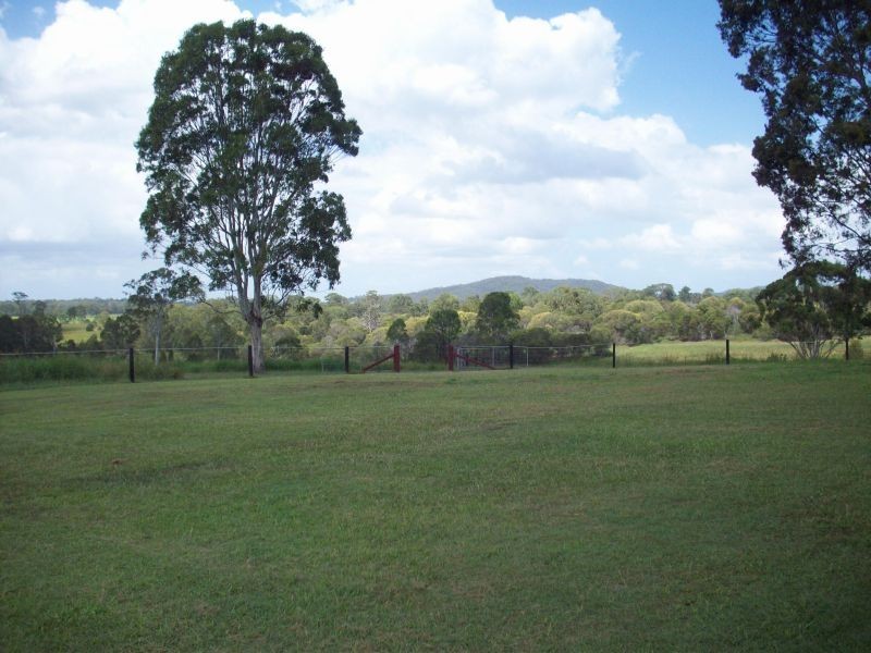 Goomboorian QLD 4570