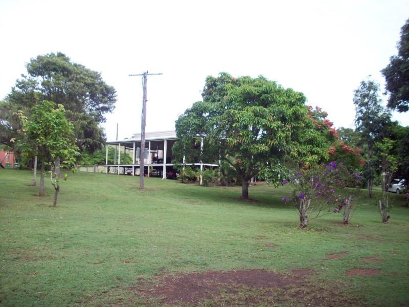 Mcintosh Creek QLD 4570