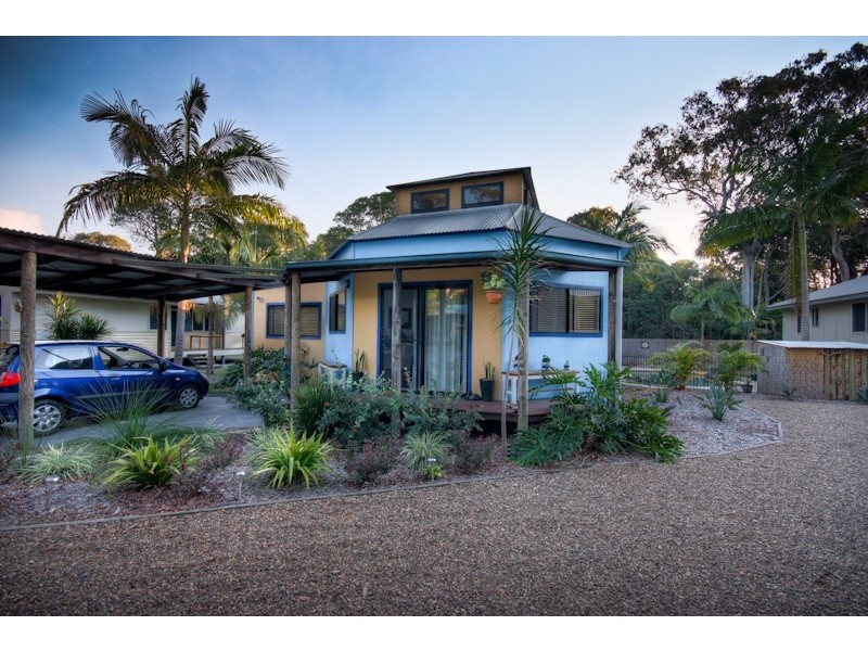 5 Esprit Drive, Rainbow Beach QLD 4581