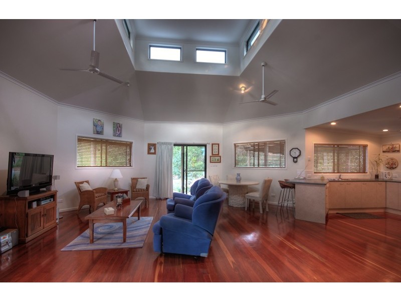 5 Esprit Drive, Rainbow Beach QLD 4581