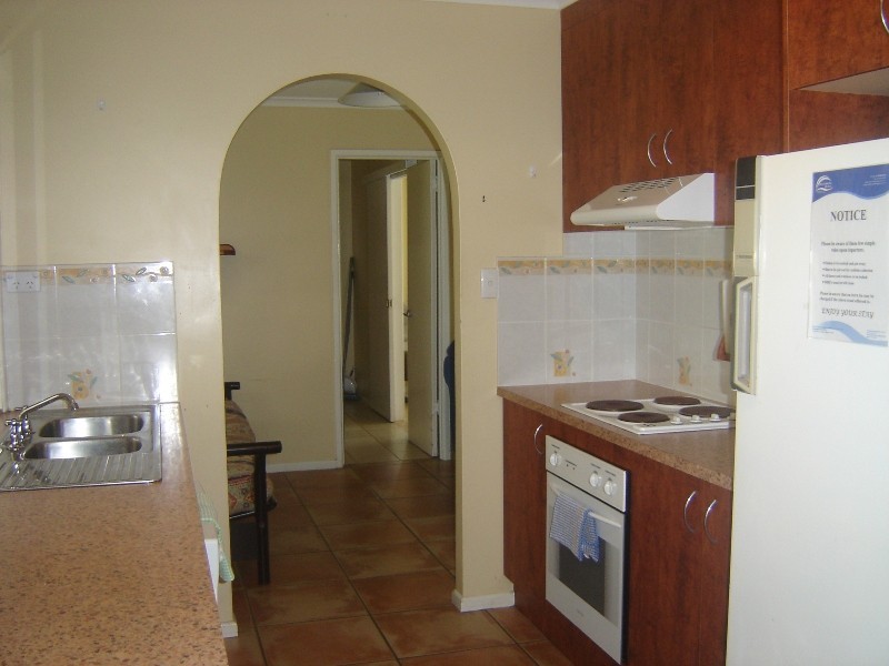 2 Rumbalara Avenue, Rainbow Beach QLD 4581