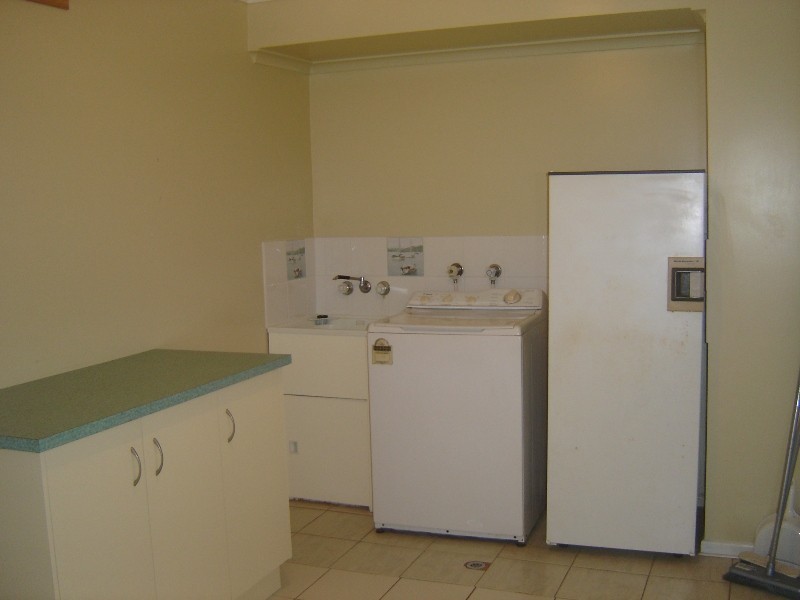 2 Rumbalara Avenue, Rainbow Beach QLD 4581