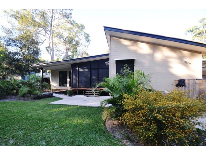 10 Satinwood Drive, Rainbow Beach QLD 4581