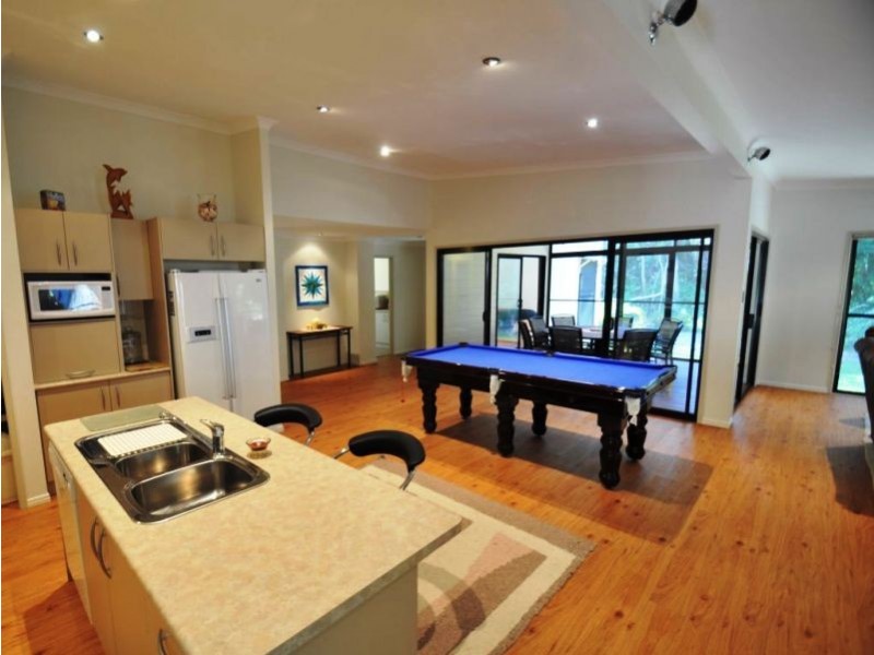 10 Satinwood Drive, Rainbow Beach QLD 4581