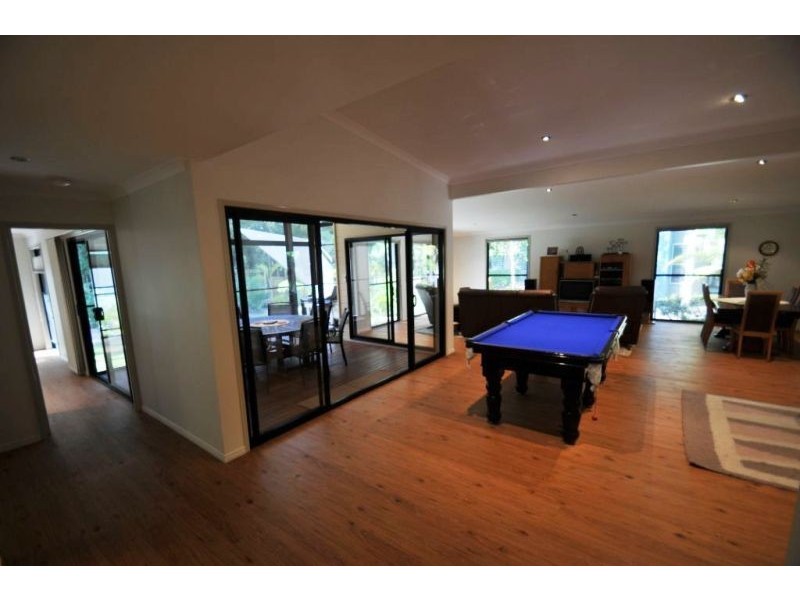 10 Satinwood Drive, Rainbow Beach QLD 4581