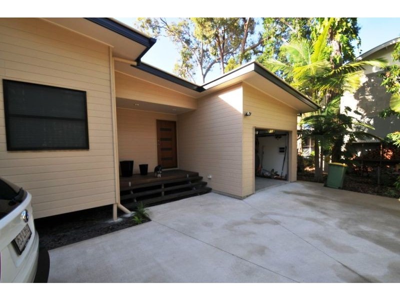 10 Satinwood Drive, Rainbow Beach QLD 4581