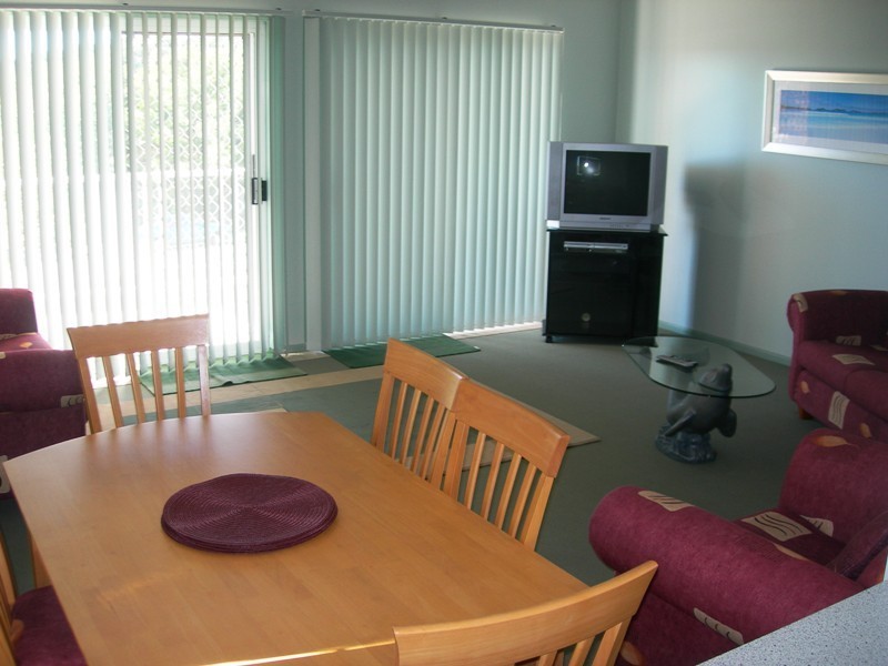 1/48 Manooka Drive, Rainbow Beach QLD 4581