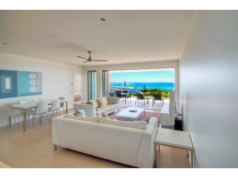 8/3 Ocean View Parade, Rainbow Beach QLD 4581