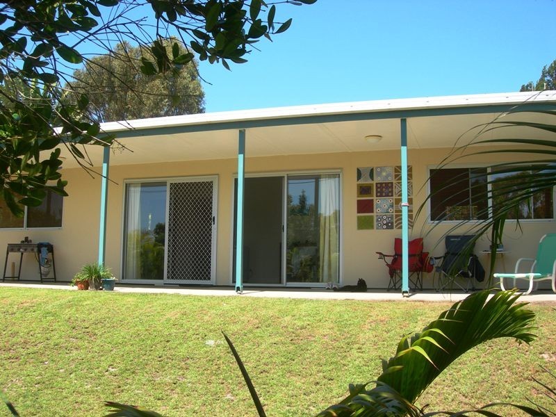 27 Carlo Road, Rainbow Beach QLD 4581