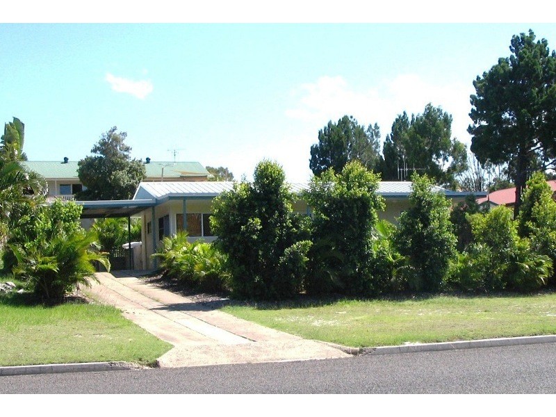 27 Carlo Road, Rainbow Beach QLD 4581