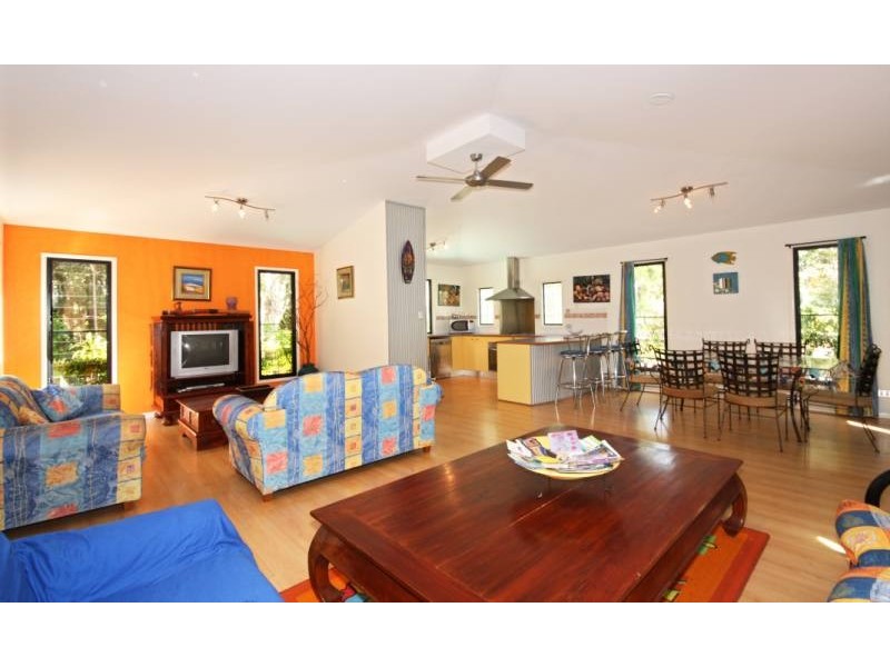 4 Ibis Court, Rainbow Beach QLD 4581